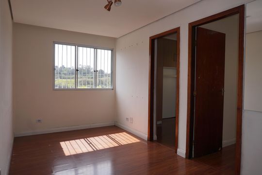 Apartamento para alugar com 2 quartos, 50m² em Parque Pirajussara, Embu das Artes