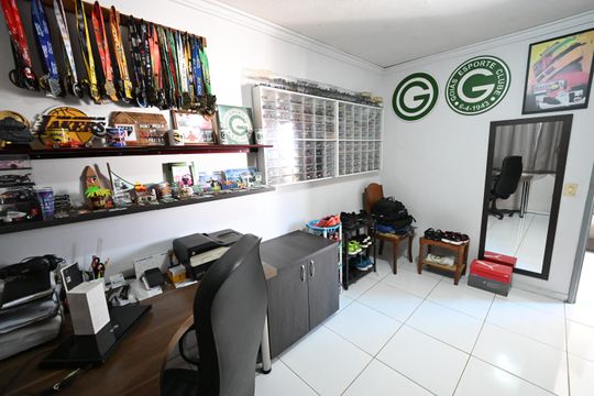 Apartamento à venda com 2 quartos, 48m² em Solange Park I, Goiânia