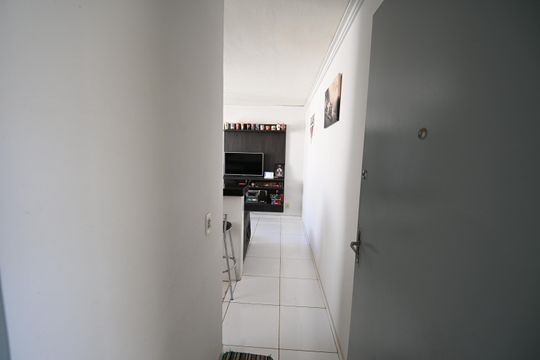 Apartamento à venda com 2 quartos, 48m² em Solange Park I, Goiânia