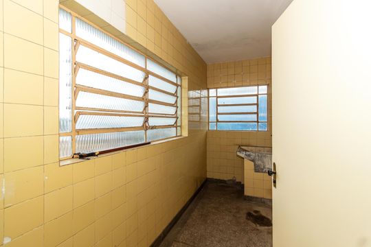 Área de Serviço de casa para alugar com 2 quartos, 70m² em Parque Grajau, São Paulo