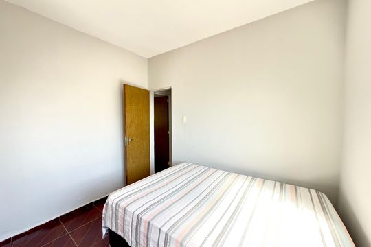 Quarto 2 de casa à venda com 4 quartos, 300m² em Betania, Contagem