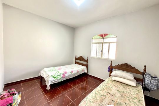 Quarto 1 de casa à venda com 4 quartos, 300m² em Betania, Contagem