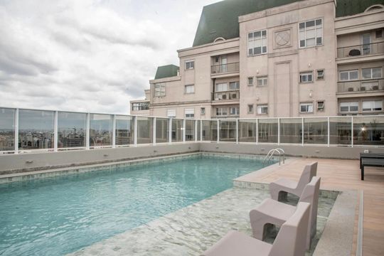 Piscina  de kitnet/studio à venda com 1 quarto, 29m² em Vila Clementino, São Paulo