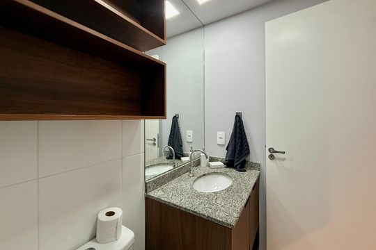 Banheiro  de kitnet/studio à venda com 1 quarto, 29m² em Vila Clementino, São Paulo