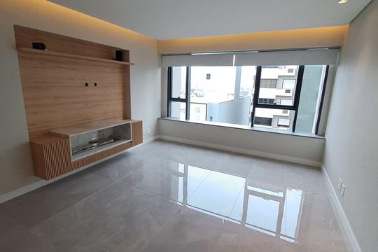 Sala de apartamento à venda com 3 quartos, 124m² em Moinhos de Vento, Porto Alegre