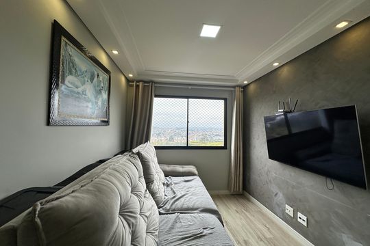 Sala de apartamento à venda com 2 quartos, 53m² em Jardim Belval, Barueri