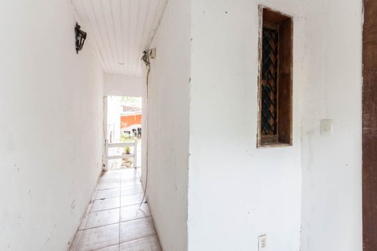 Área da frente de casa à venda com 5 quartos, 143m² em Tijuca, Rio de Janeiro