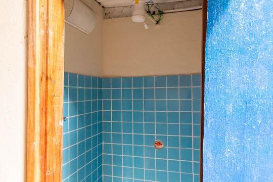 Lavabos área externa de casa à venda com 5 quartos, 143m² em Tijuca, Rio de Janeiro