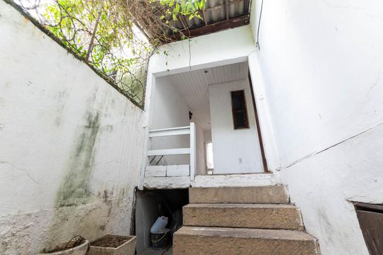 Área externa de casa para alugar com 5 quartos, 143m² em Tijuca, Rio de Janeiro