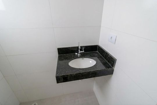 Banheiro de apartamento à venda com 1 quarto, 30m² em Quinta da Paineira, São Paulo