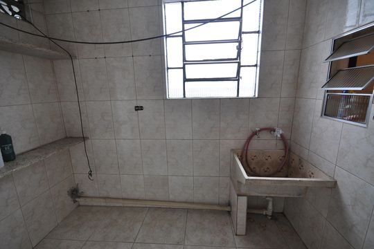 Área de Serviço de casa para alugar com 2 quartos, 63m² em Vila Mazzei, São Paulo
