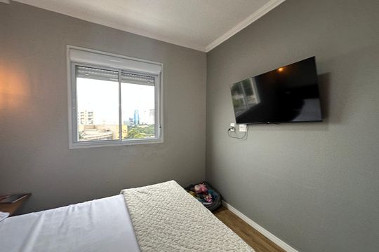 Quarto de apartamento à venda com 1 quarto, 42m² em Jardim Tupanci, Barueri