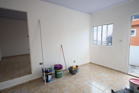 Casa para alugar com 1 quarto, 32m² em Mutinga, Osasco