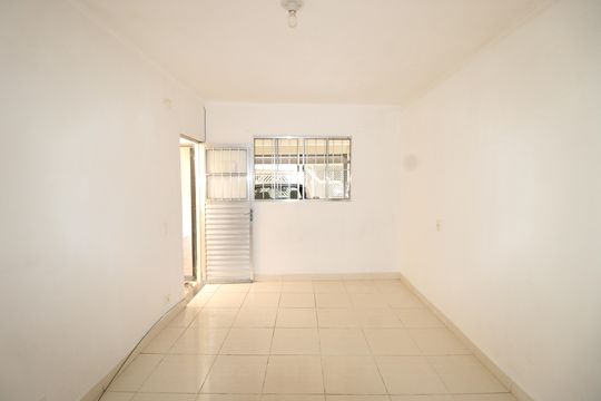 Casa para alugar com 1 quarto, 100m² em Jardim Marilu, São Paulo