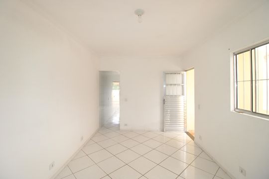 Casa para alugar com 2 quartos, 100m² em Jardim Marilu, São Paulo
