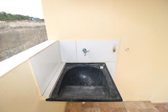 Área de Serviço de casa para alugar com 2 quartos, 100m² em Jardim Marilu, São Paulo