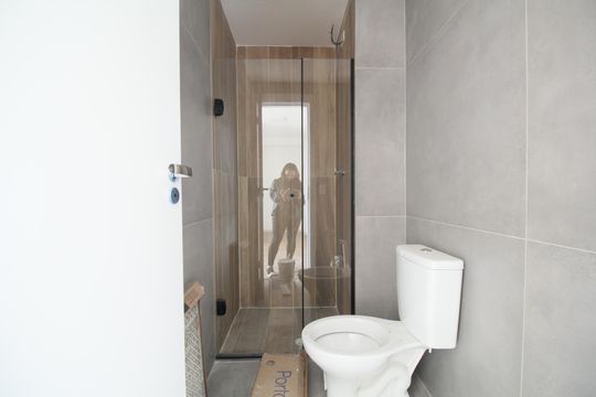 Banheiro de apartamento à venda com 2 quartos, 36m² em Vila Sonia, São Paulo