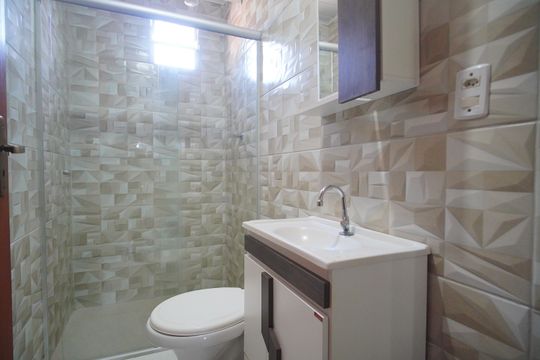 Banheiro de apartamento para alugar com 1 quarto, 54m² em Feitoria, São Leopoldo