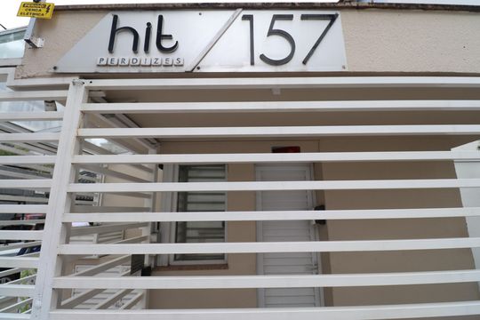 Fachada de apartamento para alugar com 2 quartos, 57m² em Pompeia, São Paulo