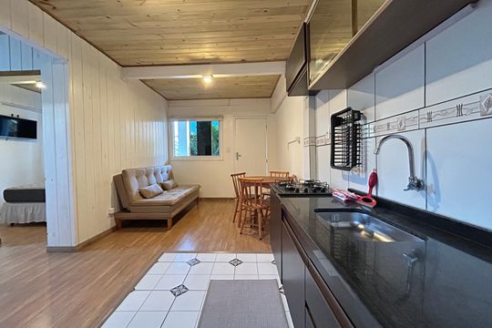 Casa para alugar com 1 quarto, 55m² em Campeche, Florianópolis