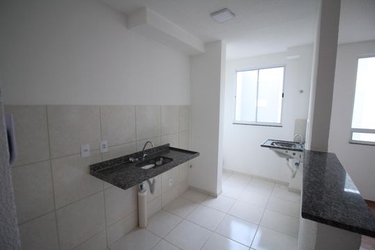 Cozinha de apartamento para alugar com 2 quartos, 45m² em Bairro da Glória, Contagem