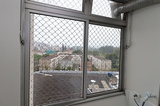 Janela da Área de Serviço de apartamento para alugar com 2 quartos, 86m² em Boa Vista, Porto Alegre