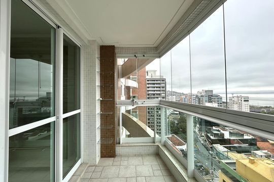 Varanda da Sala de apartamento para alugar com 2 quartos, 95m² em Centro, Florianópolis
