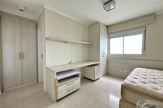 Suíte 2 de apartamento para alugar com 2 quartos, 95m² em Centro, Florianópolis