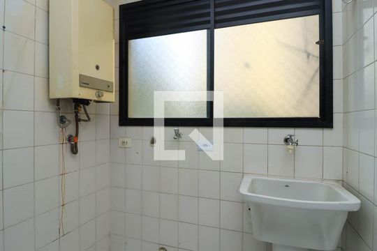 Área de serviço de apartamento à venda com 2 quartos, 84m² em Vila Suzana, São Paulo