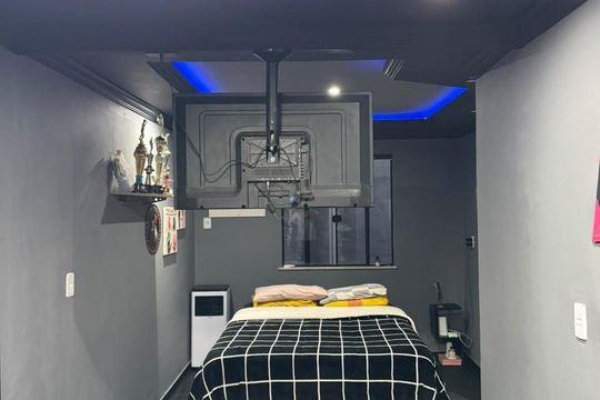 Quarto de casa à venda com 1 quarto, 88m² em Catete, Rio de Janeiro