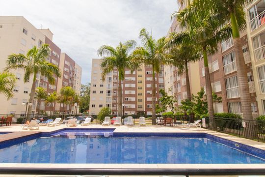 Área comum - Piscina de apartamento para alugar com 2 quartos, 60m² em Vila Nova, Porto Alegre