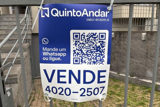 Placa de casa à venda com 4 quartos, 226m² em Chácara das Pedras, Porto Alegre