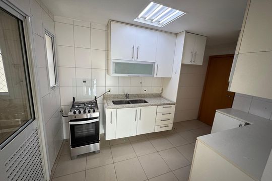 Cozinha de apartamento à venda com 3 quartos, 127m² em Vila Olímpia, São Paulo