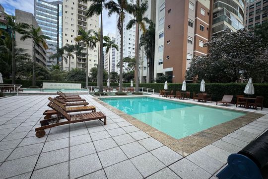 Área externa - Piscina de apartamento à venda com 3 quartos, 127m² em Vila Olímpia, São Paulo
