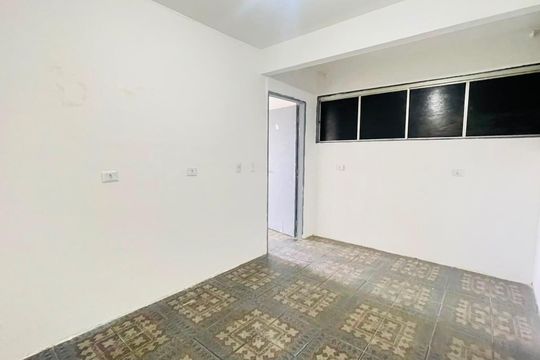 Cozinha de casa para alugar com 2 quartos, 100m² em Jardim das Palmeiras, Embu das Artes