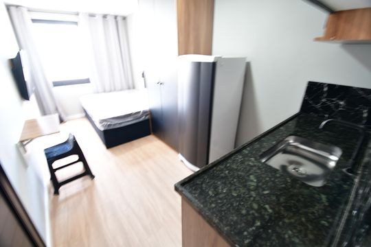 Cozinha de kitnet/studio para alugar com 1 quarto, 15m² em Taquaral, Campinas