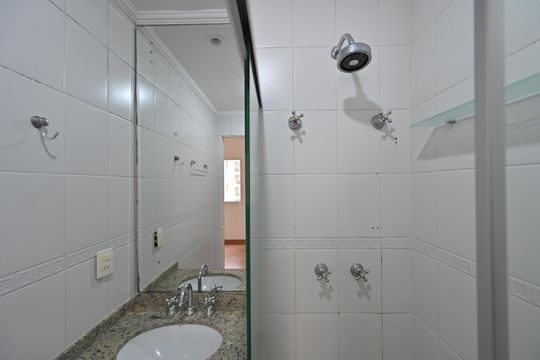 Banheiro da Suíte de apartamento à venda com 3 quartos, 80m² em Chácara Inglesa, São Paulo