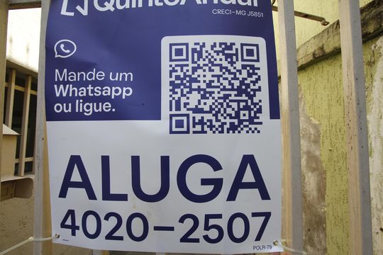 placa de apartamento para alugar com 3 quartos, 80m² em Carlos Prates, Belo Horizonte