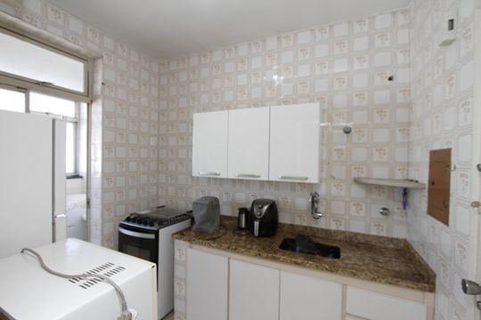 Cozinha de apartamento para alugar com 2 quartos, 80m² em Carlos Prates, Belo Horizonte