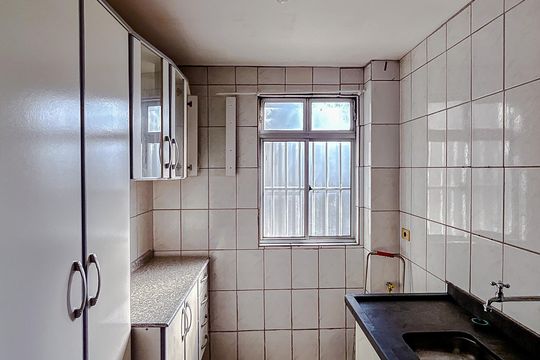 Cozinha de apartamento para alugar com 2 quartos, 56m² em Vila Silvia, São Paulo
