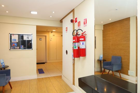 Área comum - Saguão do prédio de apartamento à venda com 2 quartos, 43m² em Vila Carmosina, São Paulo