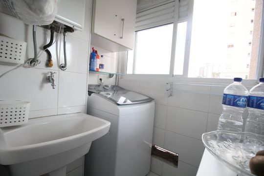Área de Serviço de apartamento à venda com 2 quartos, 73m² em Jardim Henriqueta, Taboão da Serra