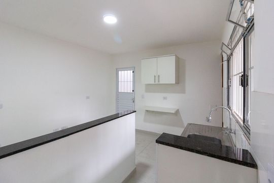 Cozinha de casa para alugar com 1 quarto, 35m² em Jardim Paraiso, Guarulhos