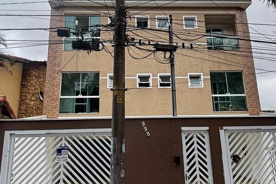 Fachada de apartamento para alugar com 2 quartos, 196m² em Vila Lucinda, Santo André