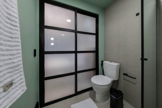 Banheiro de kitnet/studio à venda com 1 quarto, 32m² em Paraíso, São Paulo