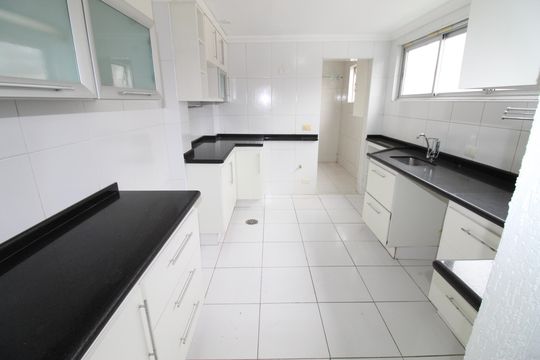Cozinha de apartamento para alugar com 2 quartos, 120m² em Centro, São José dos Campos