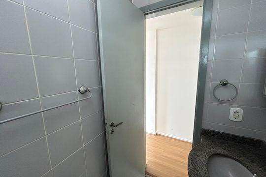Banheiro de apartamento à venda com 2 quartos, 69m² em Maria da Graça, Rio de Janeiro