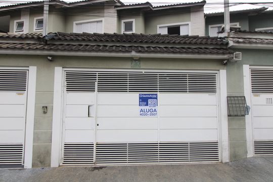 fachada de casa para alugar com 2 quartos, 100m² em Jardim Popular, São Paulo