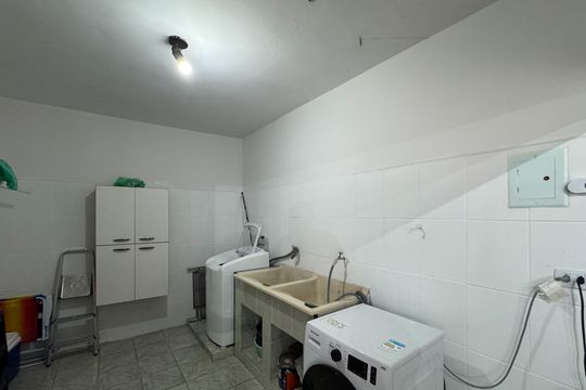 Área de Serviço de casa à venda com 3 quartos, 203m² em Baeta Neves, São Bernardo do Campo