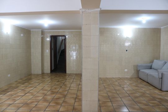 Garagem de casa para alugar com 3 quartos, 280m² em Lapa, São Paulo